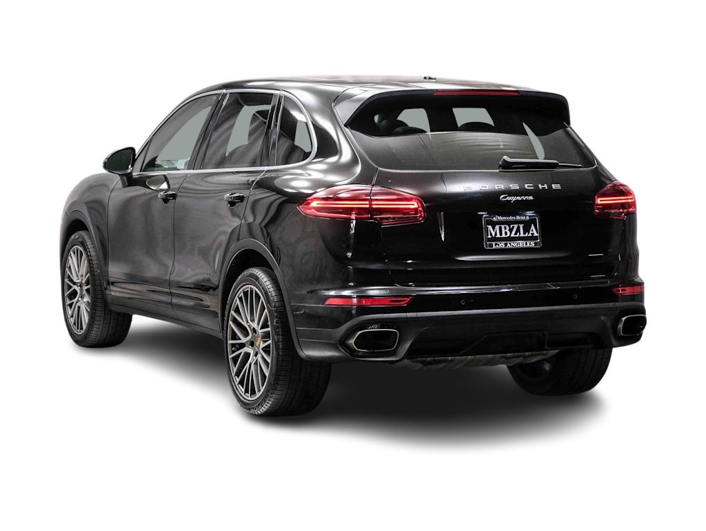 Thumbnail: 2016 Porsche Cayenne - 3