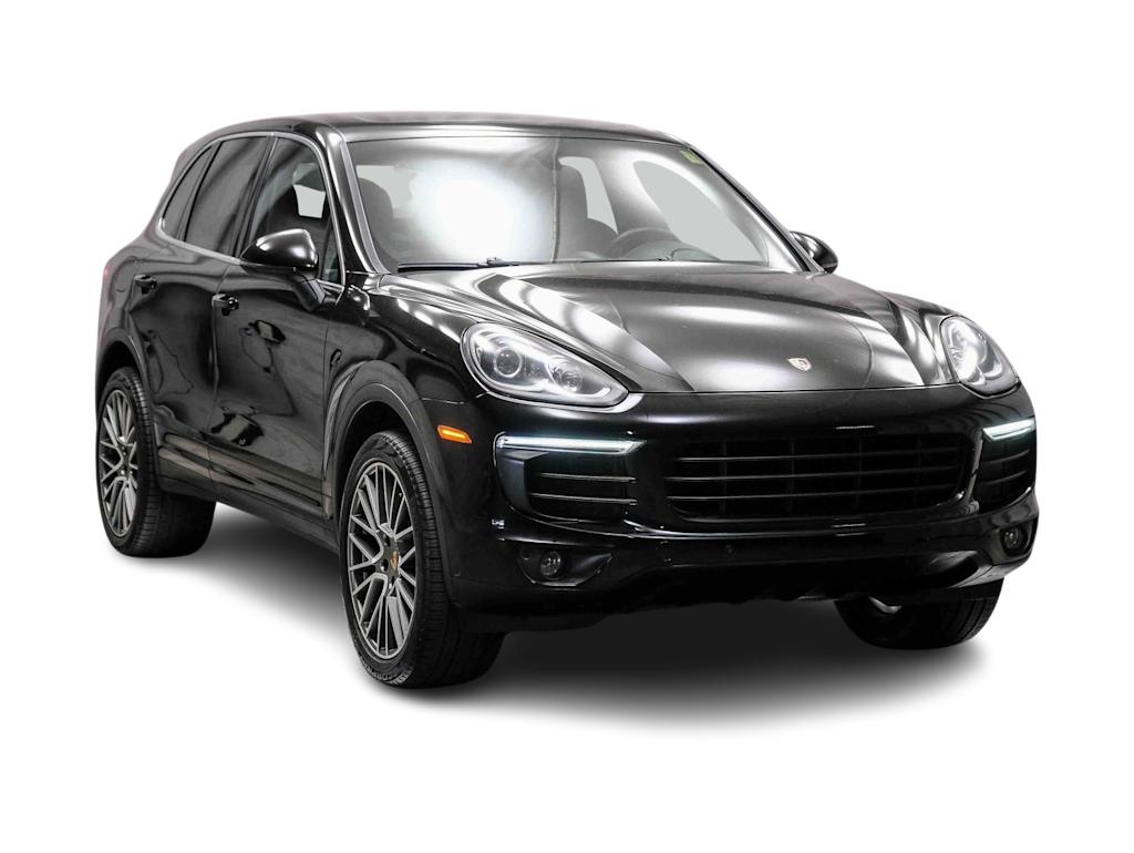 Thumbnail: 2016 Porsche Cayenne - 17