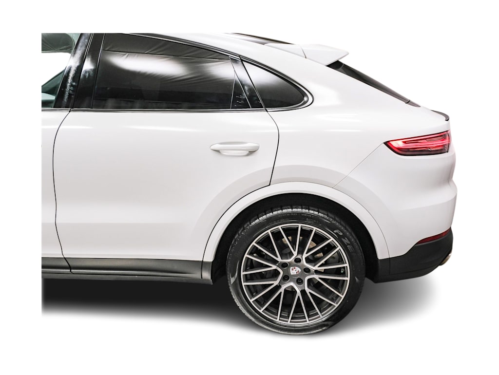 Thumbnail: 2020 Porsche Cayenne - 3