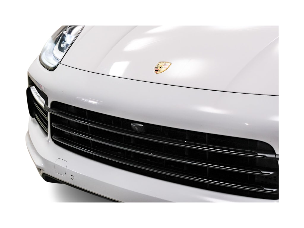 Thumbnail: 2020 Porsche Cayenne - 23