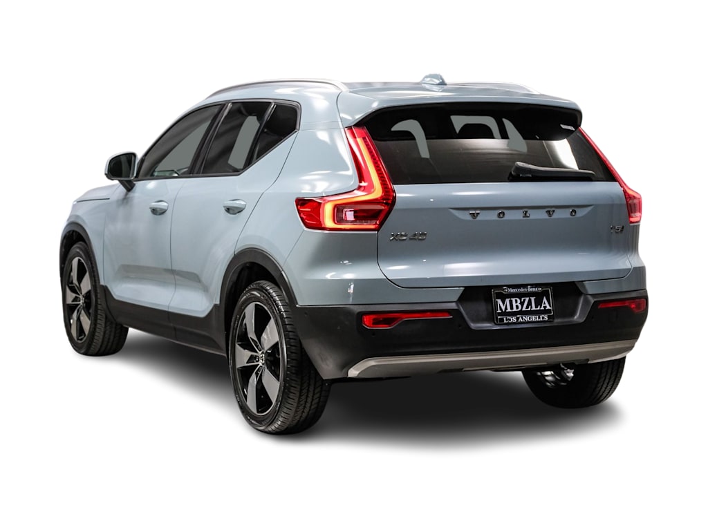 Thumbnail: 2019 Volvo XC40 - 4