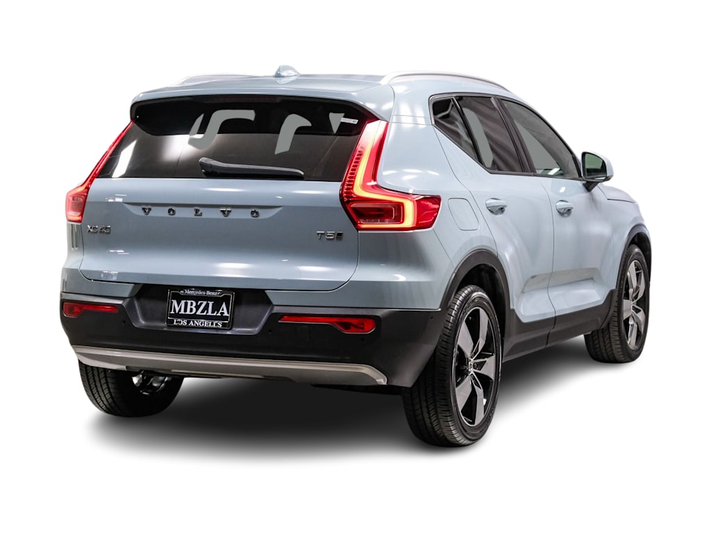 Thumbnail: 2019 Volvo XC40 - 16