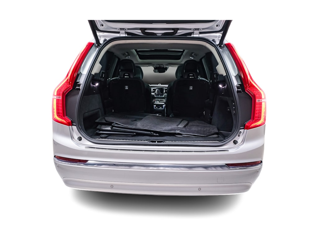 Thumbnail: 2022 Volvo XC90 - 16