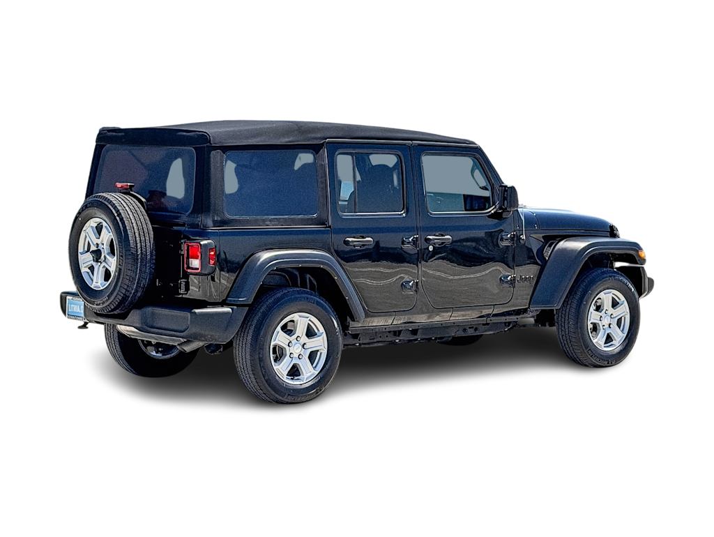 Thumbnail: 2022 Jeep Wrangler - 18