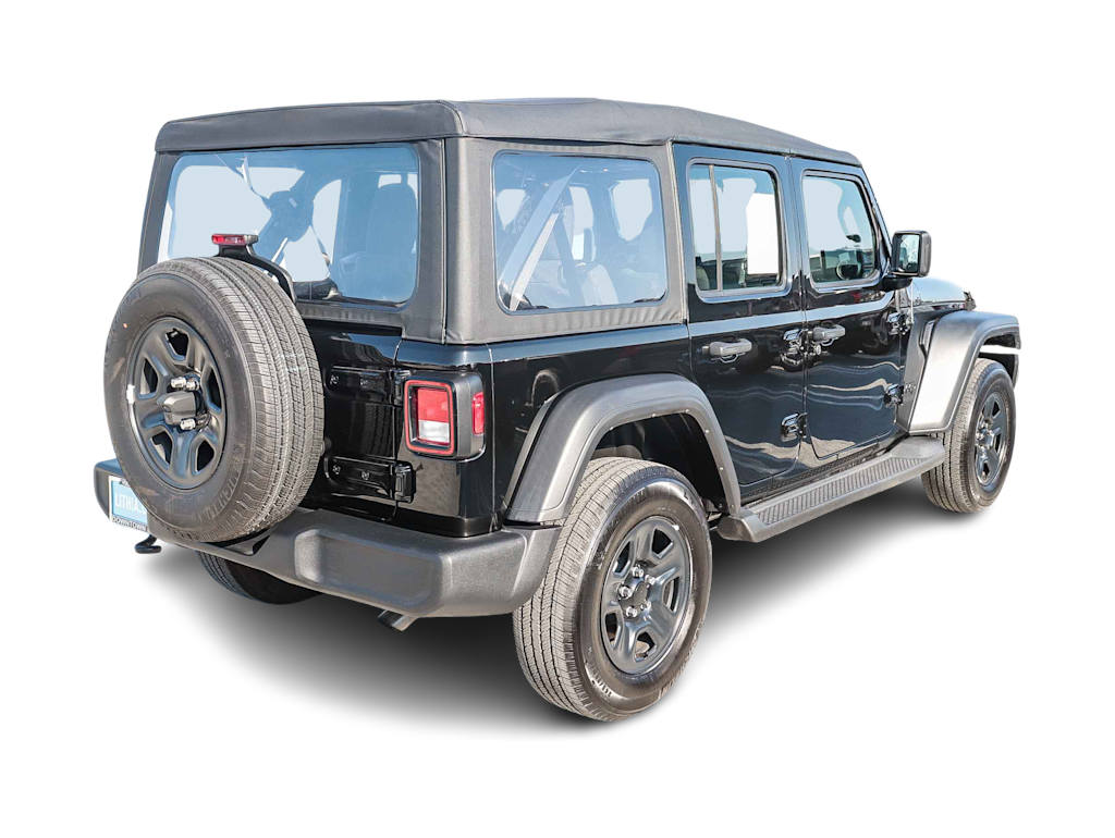 Thumbnail: 2022 Jeep Wrangler - 19