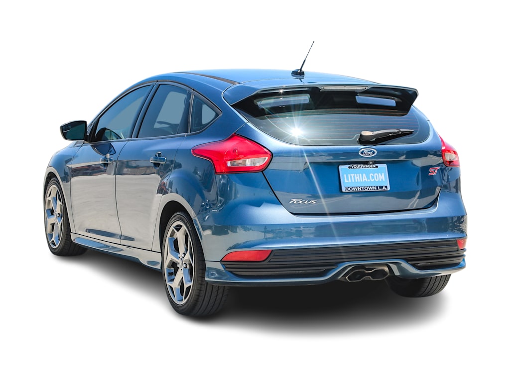 Thumbnail: 2018 Ford Focus - 3