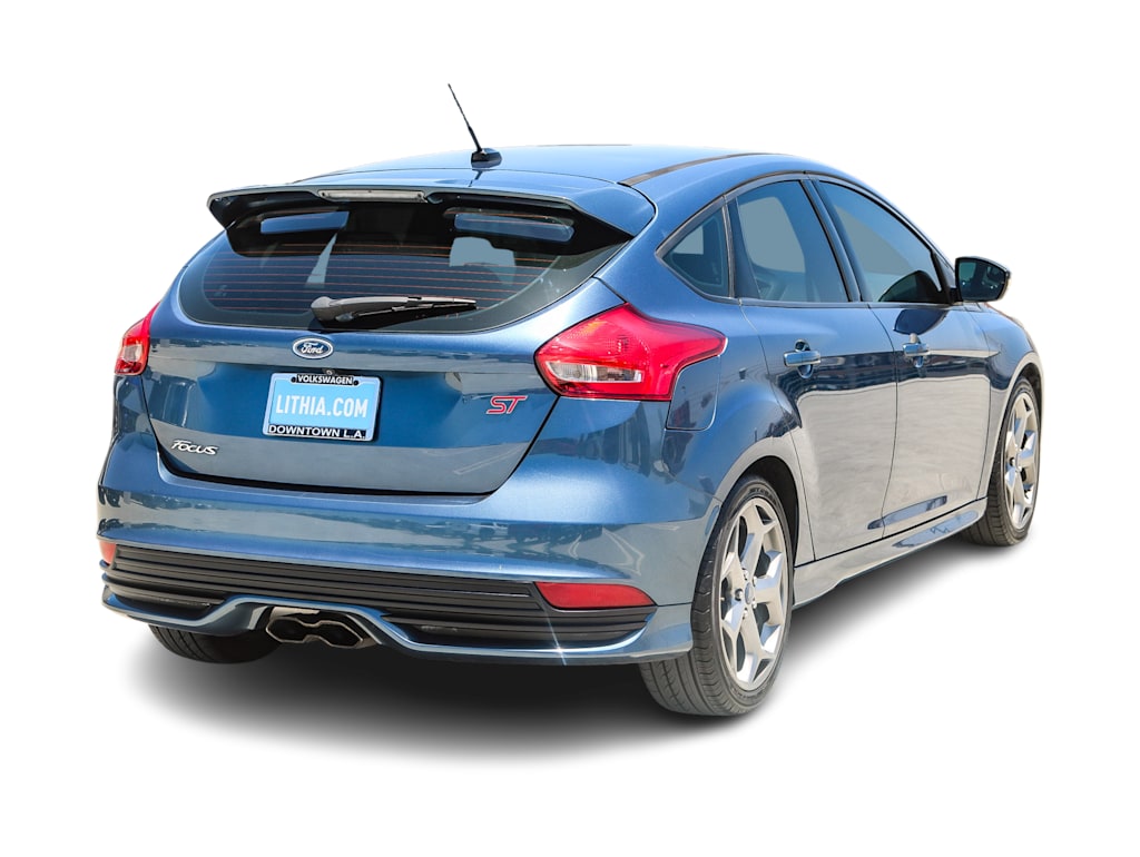 Thumbnail: 2018 Ford Focus - 21