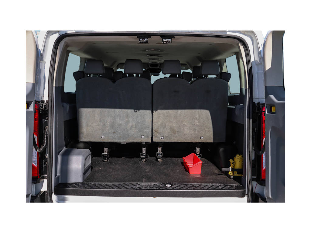 Thumbnail: 2018 Ford Transit Series - 17