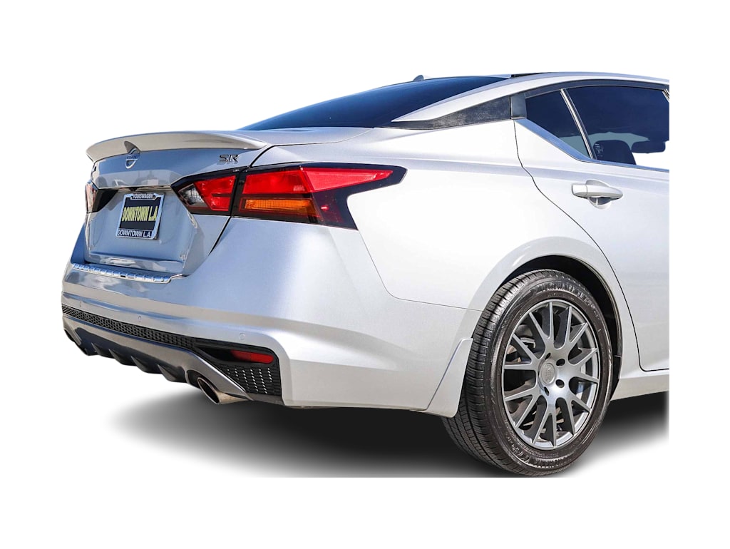 Thumbnail: 2020 Nissan Altima - 20