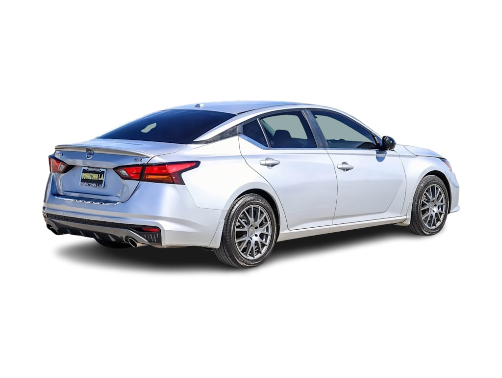 Thumbnail: 2020 Nissan Altima - 18
