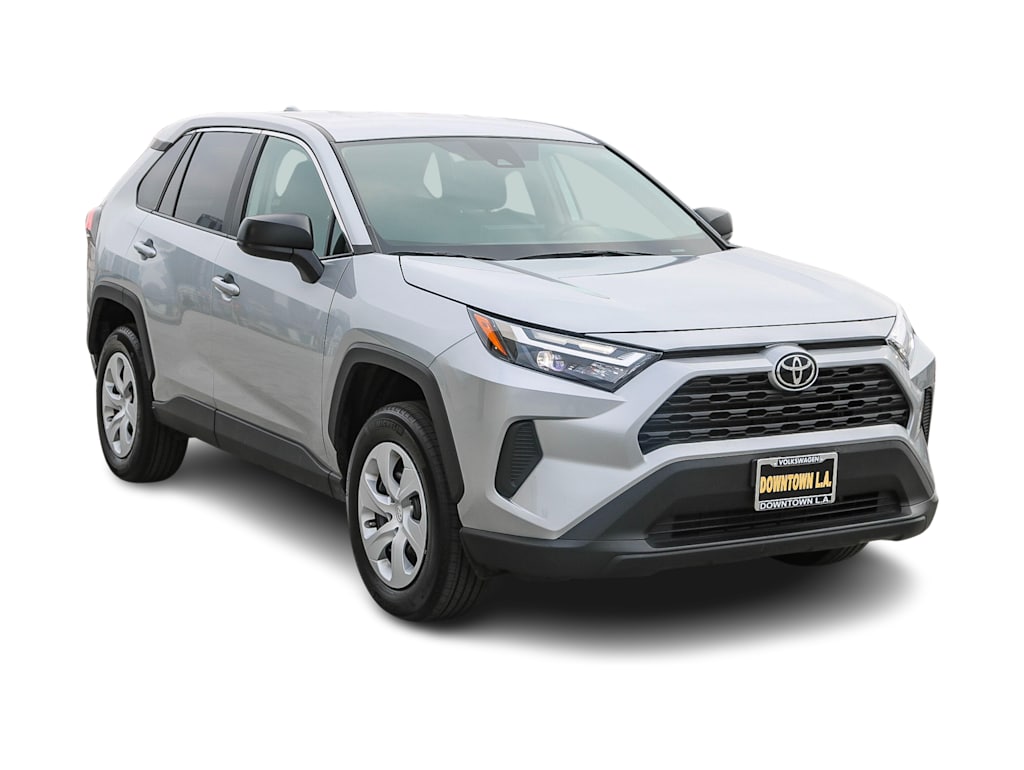 2024 Toyota RAV4 LE 18