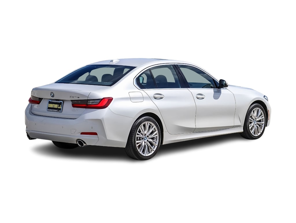 Thumbnail: 2024 BMW 3 Series - 16
