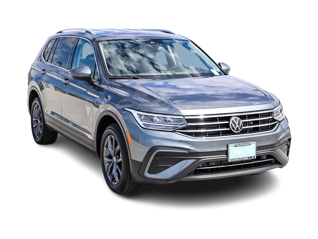 Thumbnail: 2022 Volkswagen Tiguan - 17