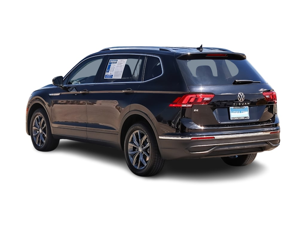 Thumbnail: 2022 Volkswagen Tiguan - 3