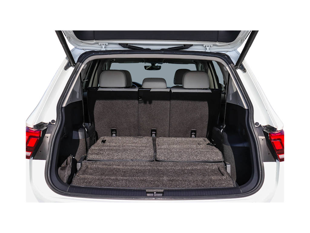 Thumbnail: 2018 Volkswagen Tiguan - 17