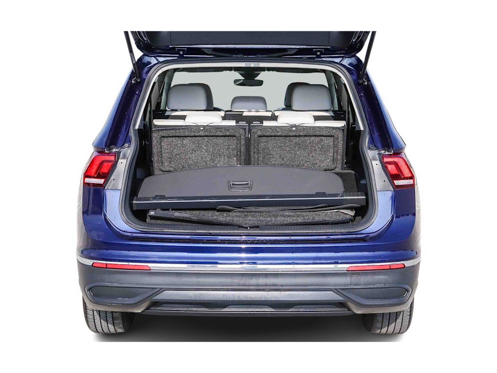 Thumbnail: 2023 Volkswagen Tiguan - 16