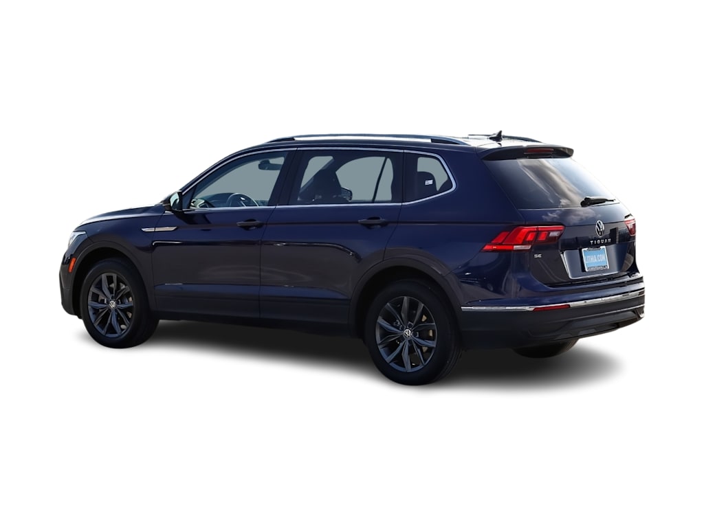 Thumbnail: 2023 Volkswagen Tiguan - 3