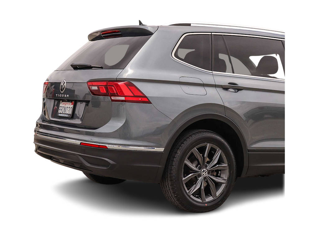 Thumbnail: 2022 Volkswagen Tiguan - 19
