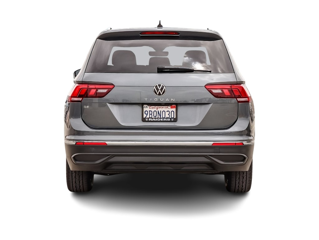 Thumbnail: 2022 Volkswagen Tiguan - 4