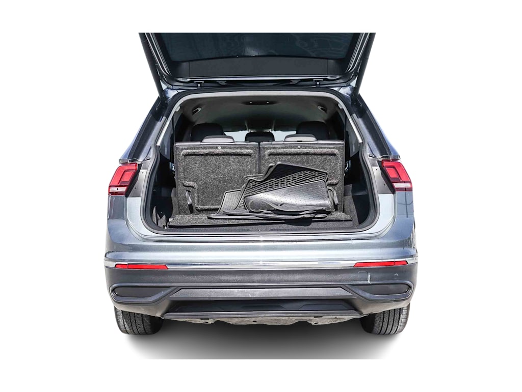 Thumbnail: 2022 Volkswagen Tiguan - 16