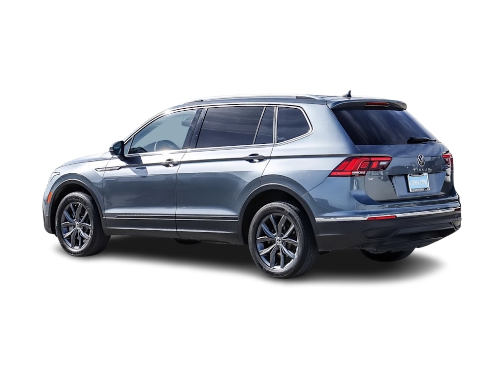 Thumbnail: 2022 Volkswagen Tiguan - 3