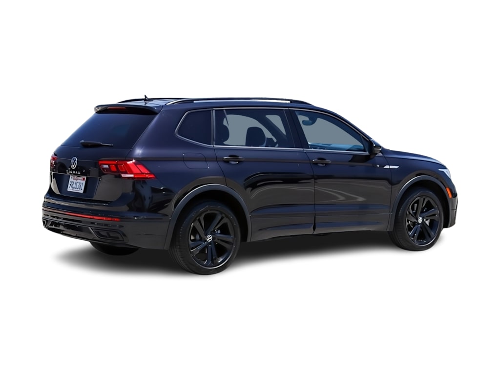 Thumbnail: 2023 Volkswagen Tiguan - 15