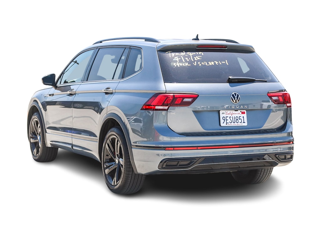 Thumbnail: 2023 Volkswagen Tiguan - 3