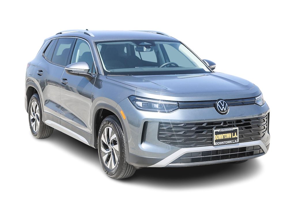 Thumbnail: 2025 Volkswagen Tiguan - 17