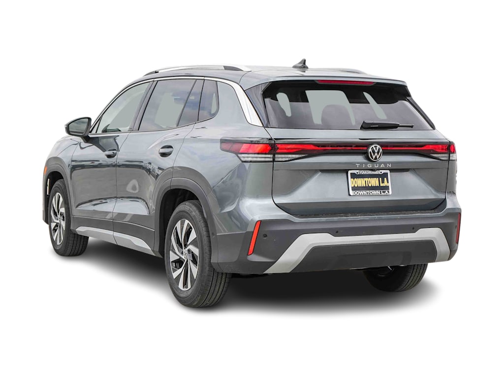 Thumbnail: 2026 Volkswagen Tiguan - 3