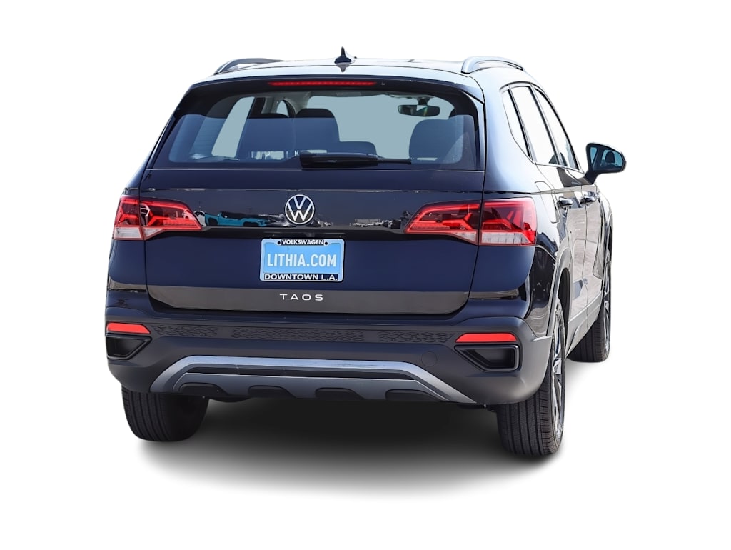 Thumbnail: 2023 Volkswagen Taos - 3