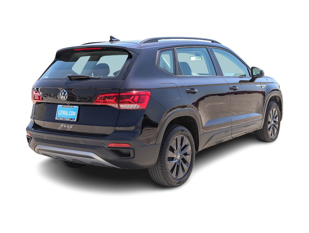 Thumbnail: 2022 Volkswagen Taos - 16