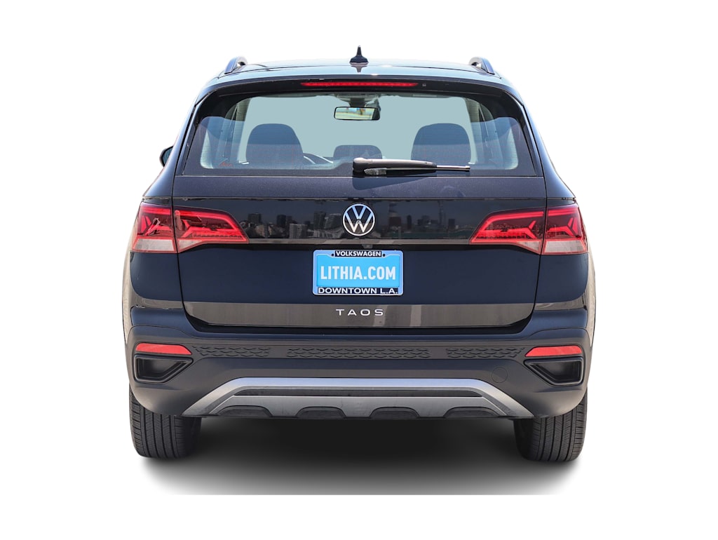 Thumbnail: 2022 Volkswagen Taos - 4