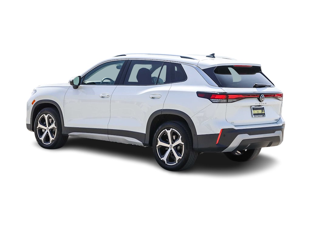 Thumbnail: 2025 Volkswagen Tiguan - 3