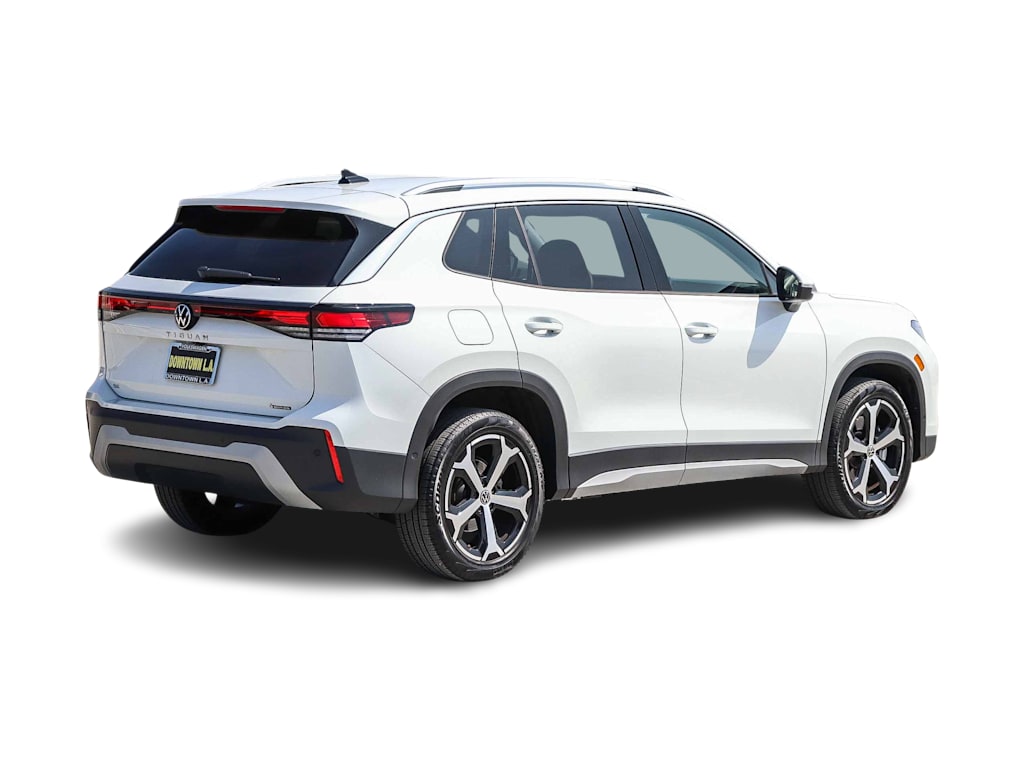 Thumbnail: 2025 Volkswagen Tiguan - 17