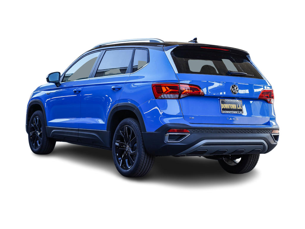 2024 Volkswagen Taos SE 3