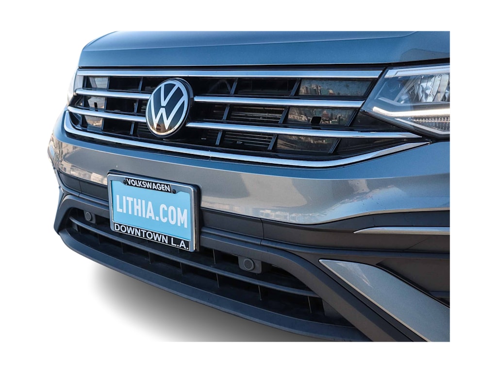 Thumbnail: 2024 Volkswagen Tiguan - 3