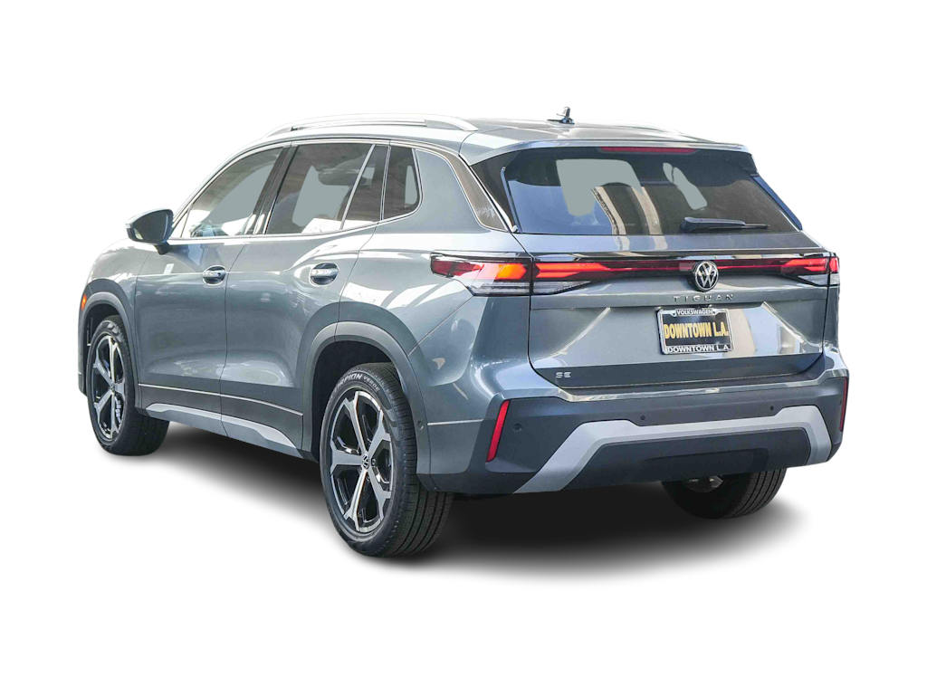 Thumbnail: 2026 Volkswagen Tiguan - 3
