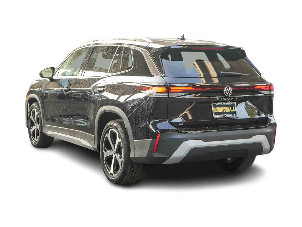 Thumbnail: 2026 Volkswagen Tiguan - 3