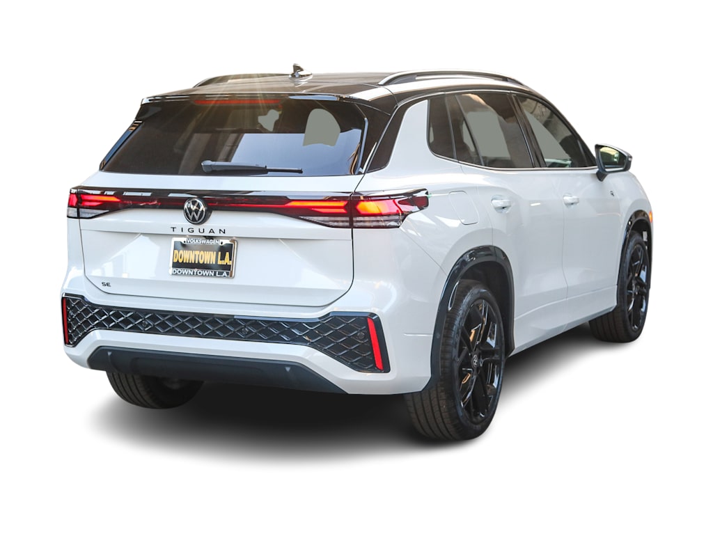 Thumbnail: 2025 Volkswagen Tiguan - 18