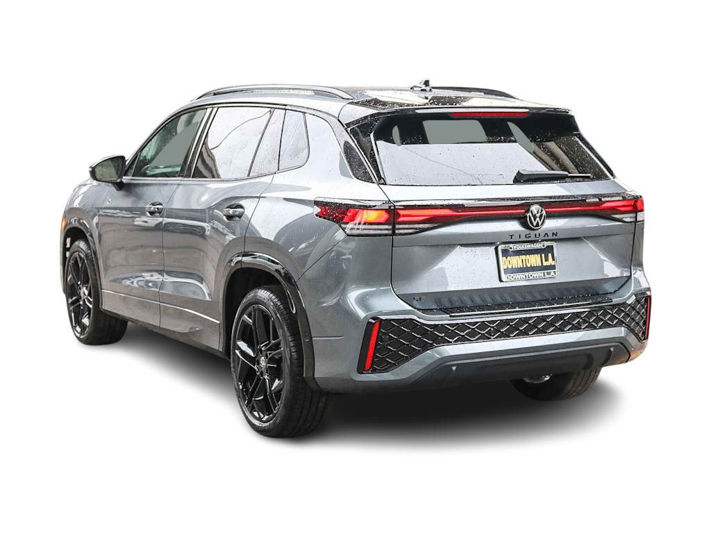 Thumbnail: 2026 Volkswagen Tiguan - 3