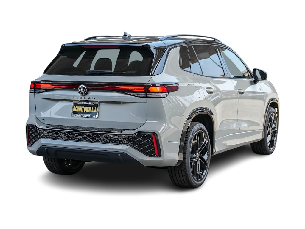 Thumbnail: 2026 Volkswagen Tiguan - 18