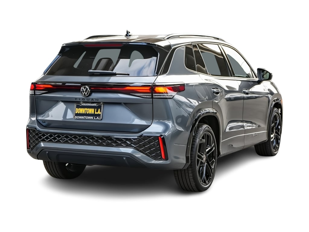 Thumbnail: 2026 Volkswagen Tiguan - 18
