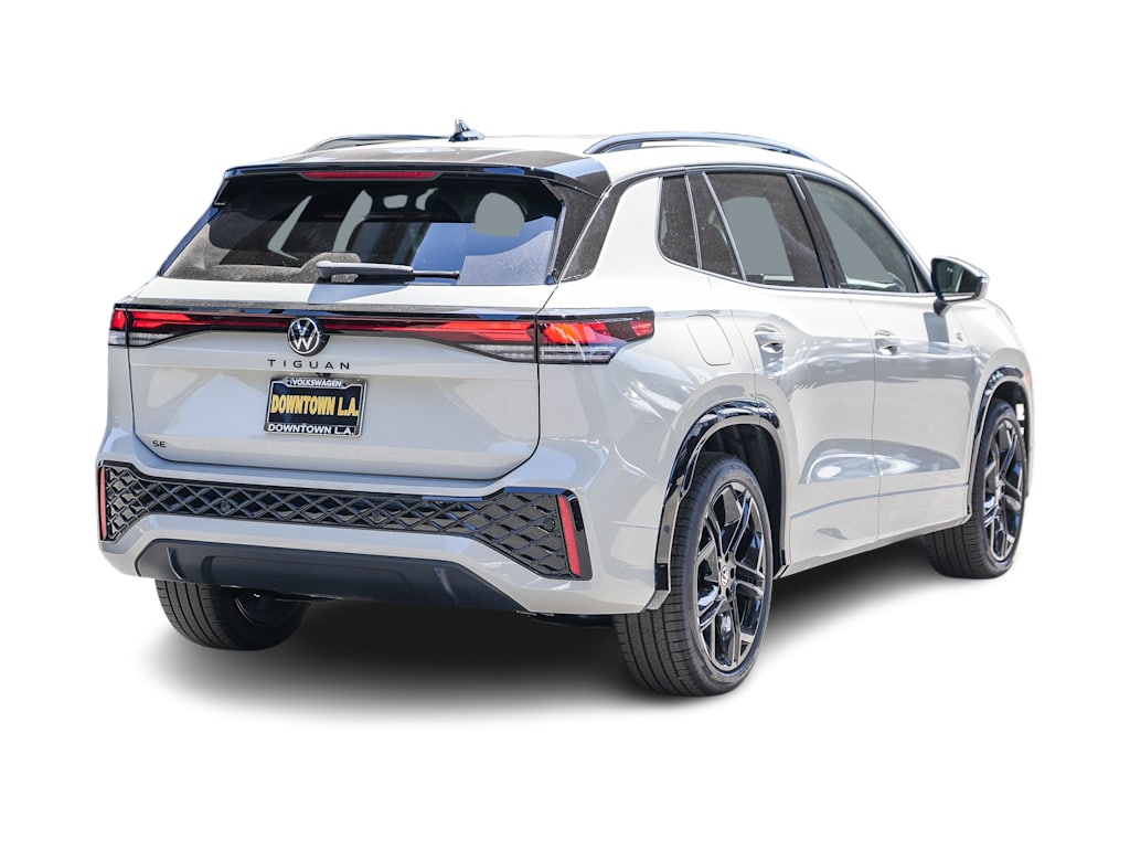 Thumbnail: 2026 Volkswagen Tiguan - 18