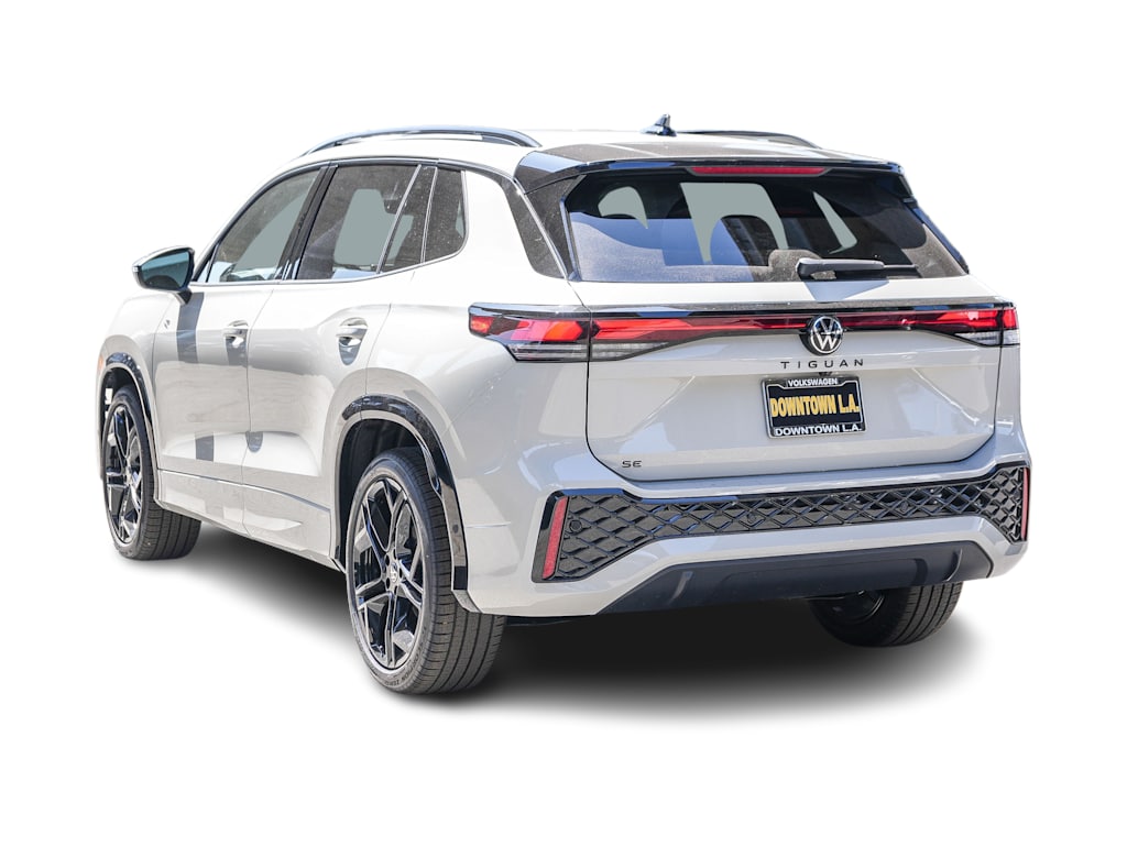 Thumbnail: 2026 Volkswagen Tiguan - 3