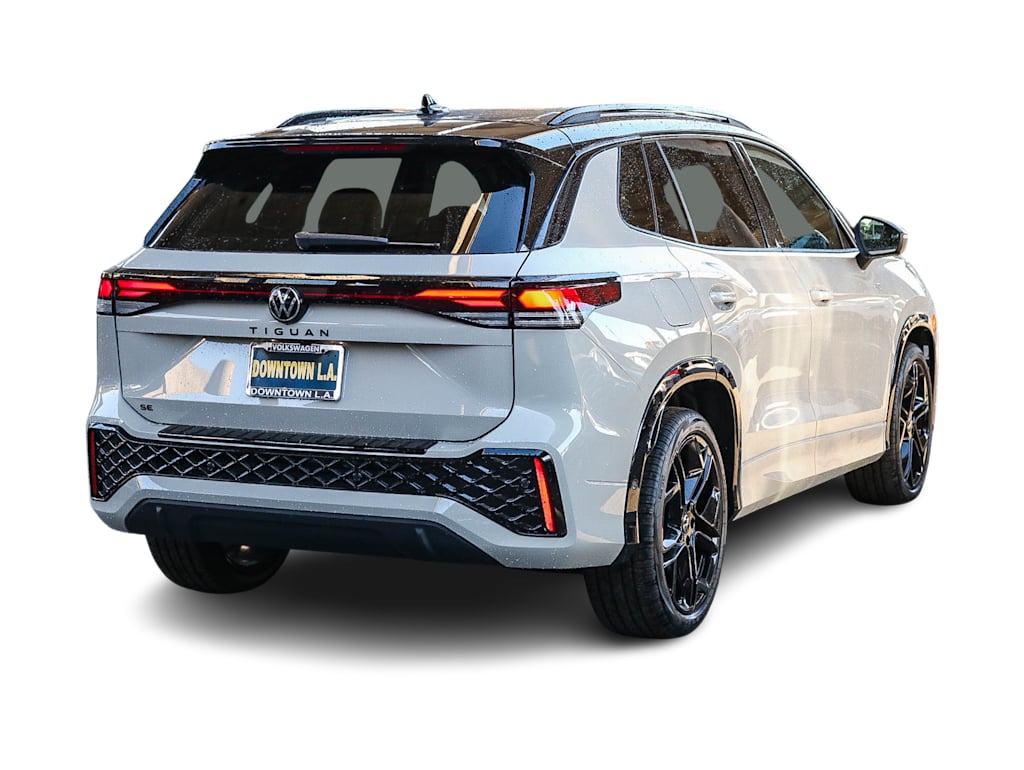 Thumbnail: 2026 Volkswagen Tiguan - 18