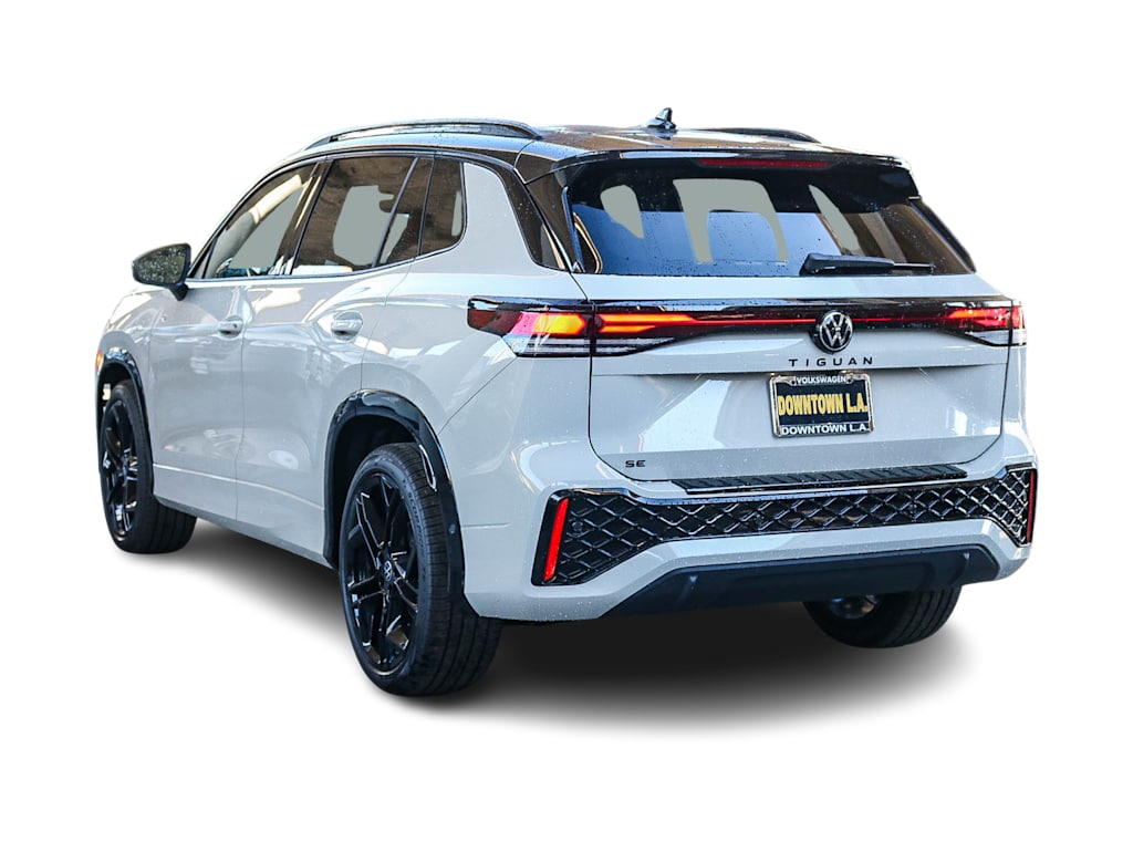 Thumbnail: 2026 Volkswagen Tiguan - 3
