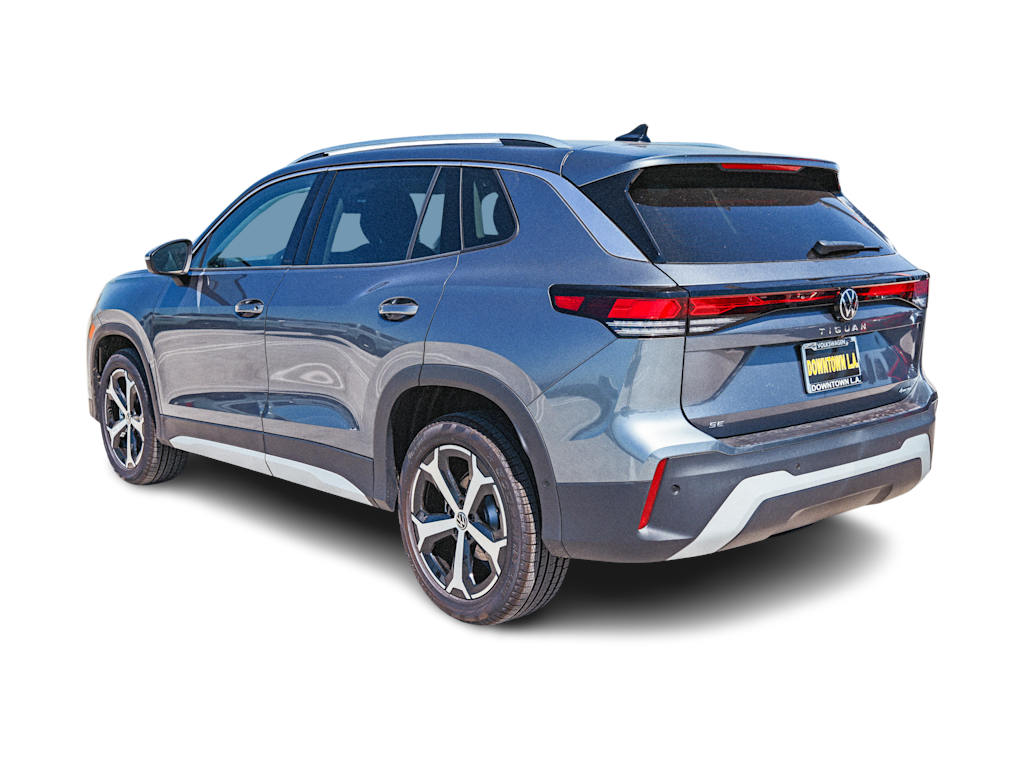 Thumbnail: 2025 Volkswagen Tiguan - 3