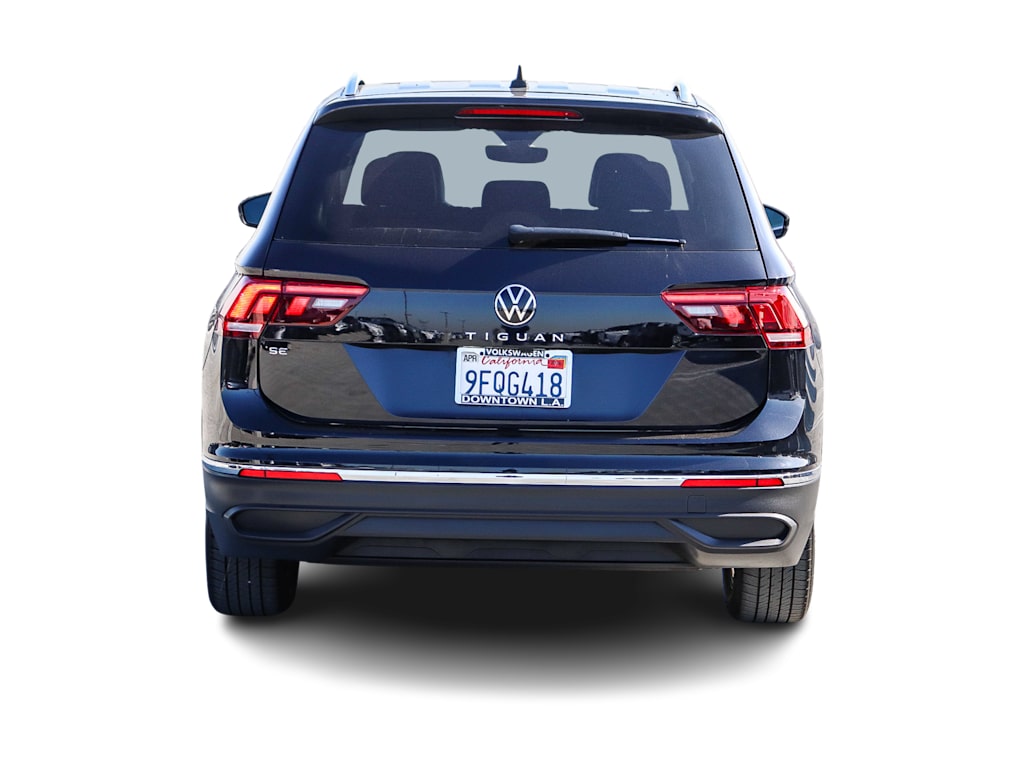 Thumbnail: 2023 Volkswagen Tiguan - 4