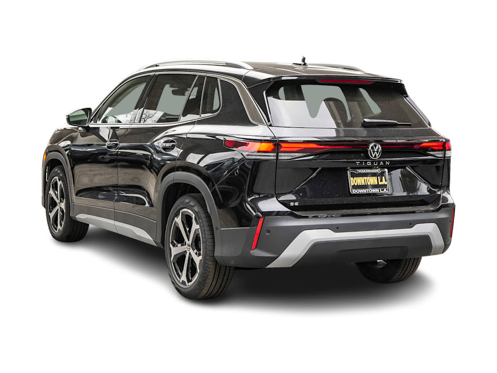 Thumbnail: 2026 Volkswagen Tiguan - 3