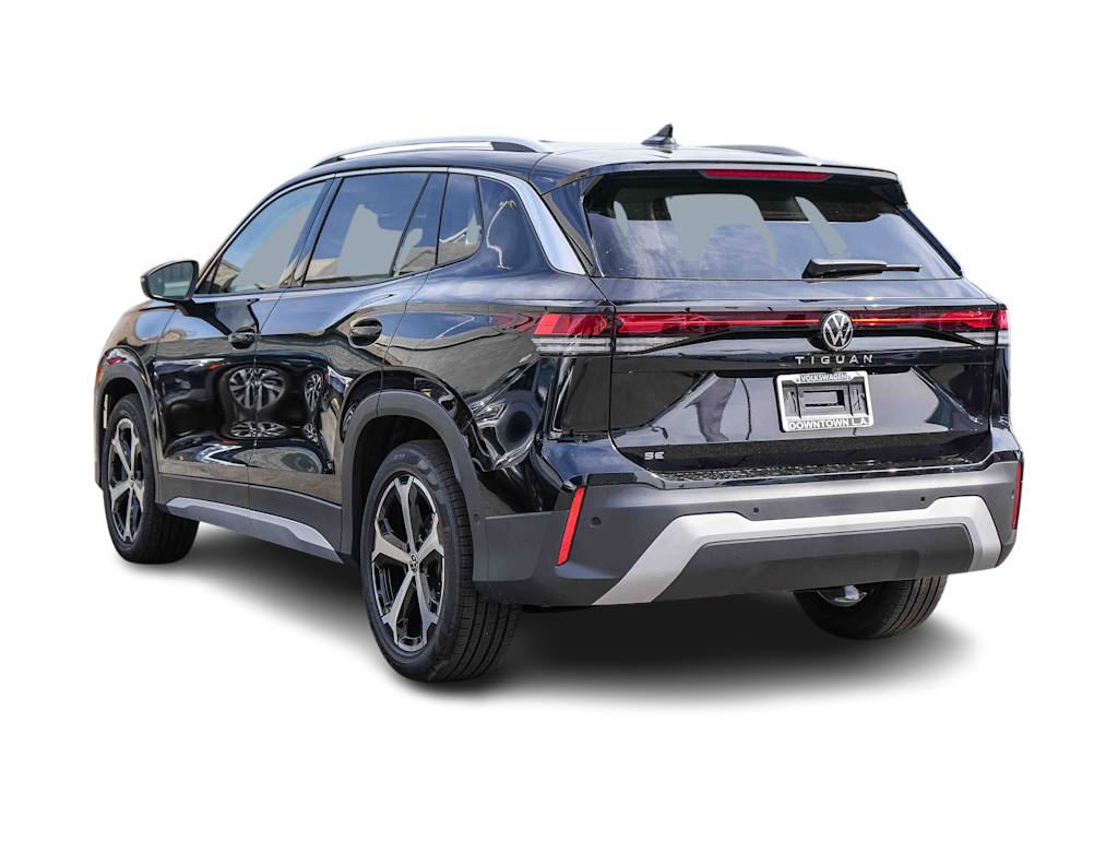 Thumbnail: 2026 Volkswagen Tiguan - 3